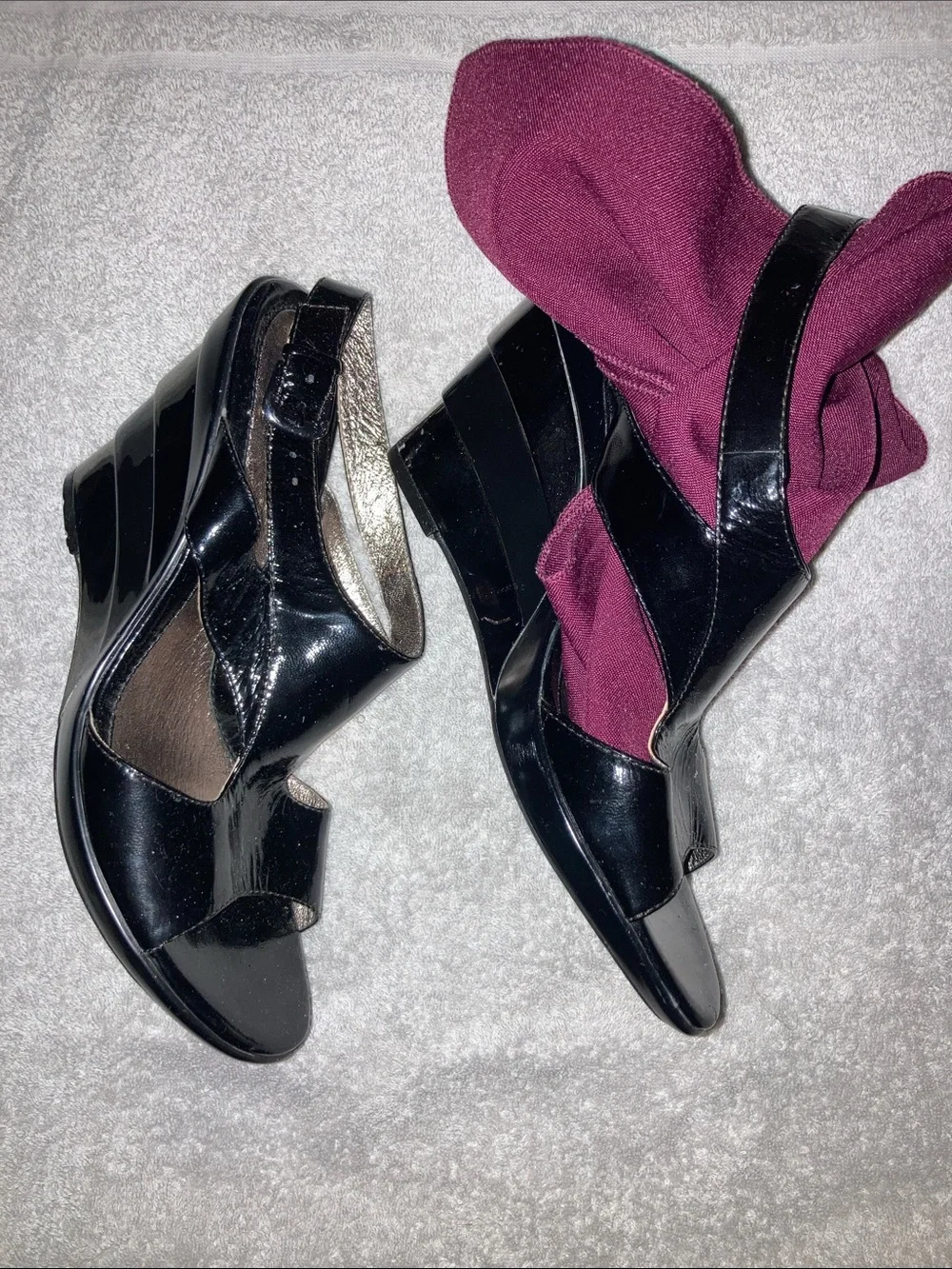 Sofft Black Patent Open-Toe Slingback Wedge Heels